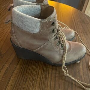 Sperry Tan Lace Up Wedge Boots